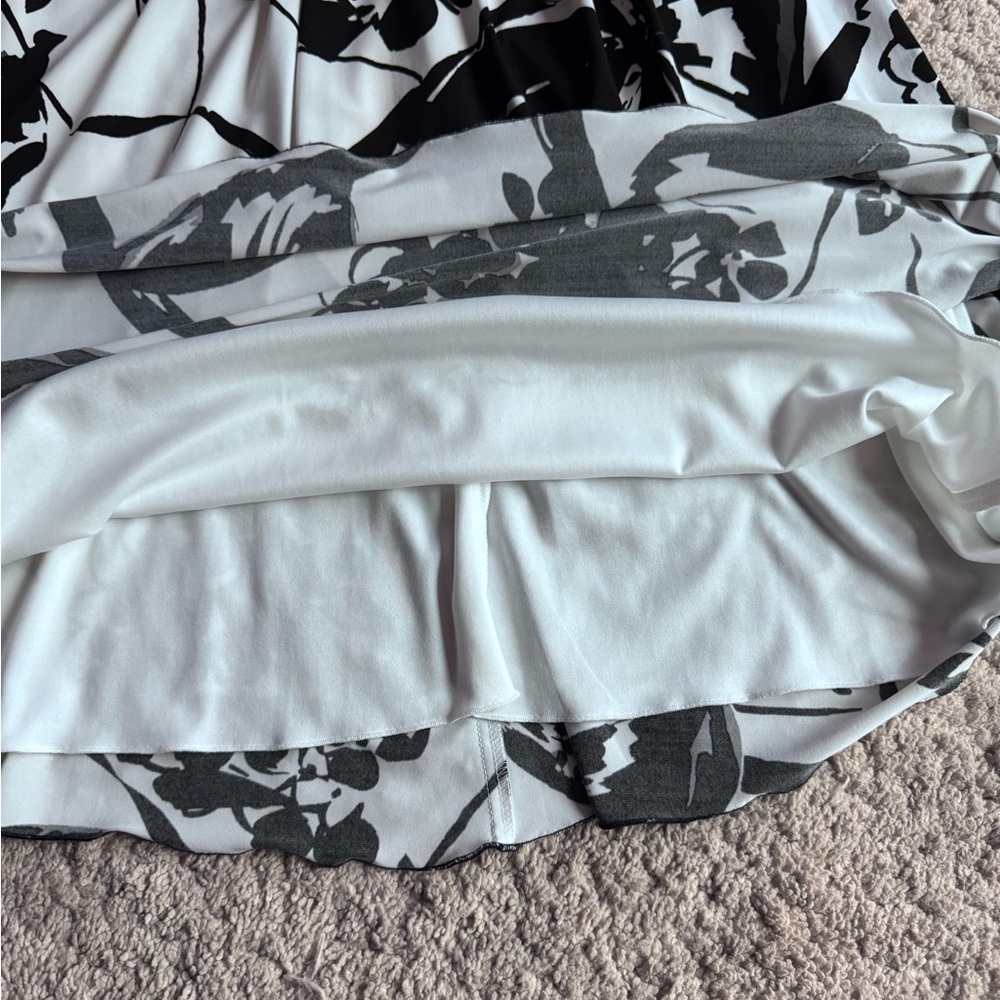 Speckless Black and White Floral Dress size large - Picture 3 of 7